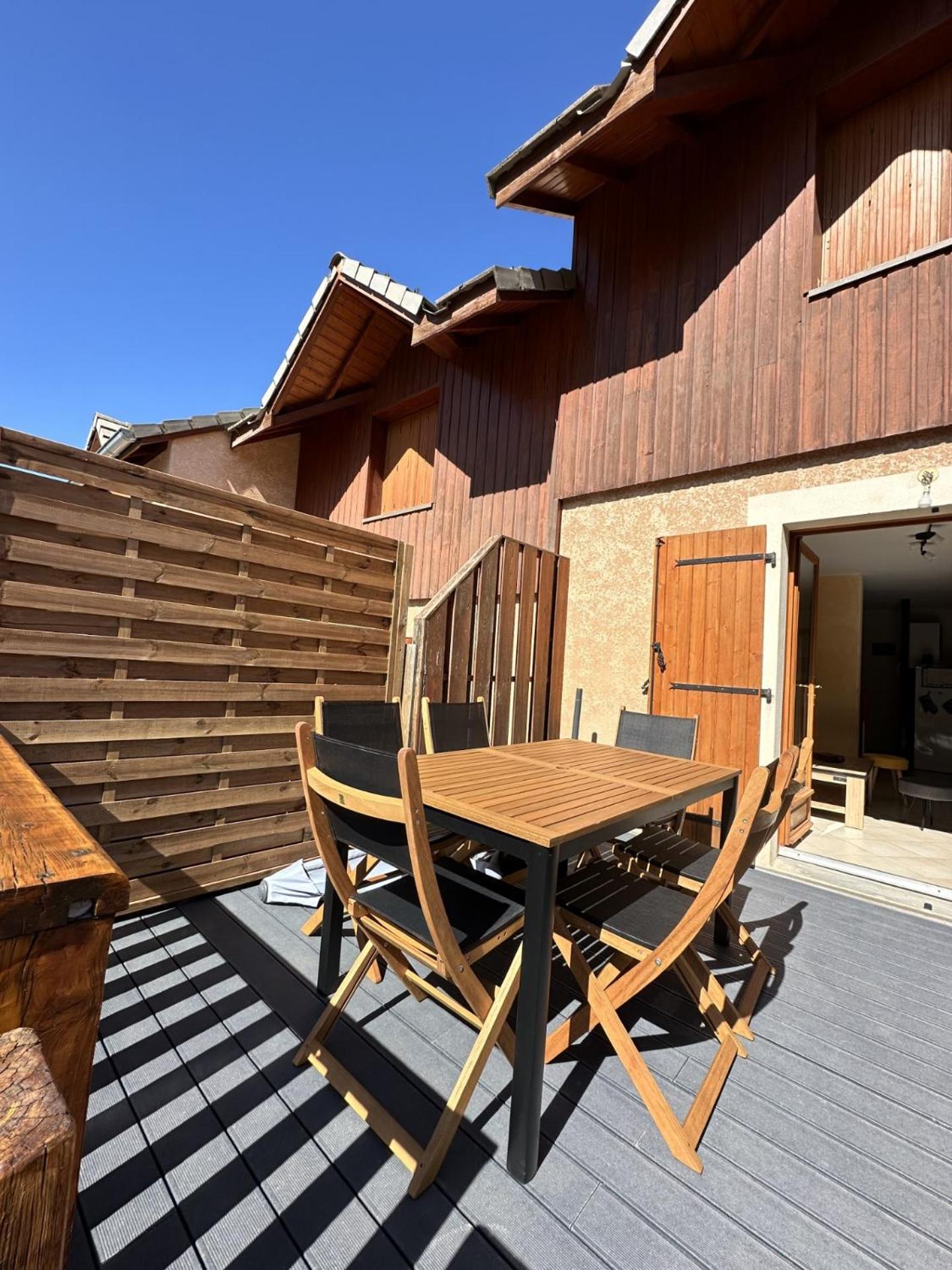 T3 Au Plan D'Eau D'Embrun Avec Garage Et Terrasse Διαμέρισμα Εξωτερικό φωτογραφία
